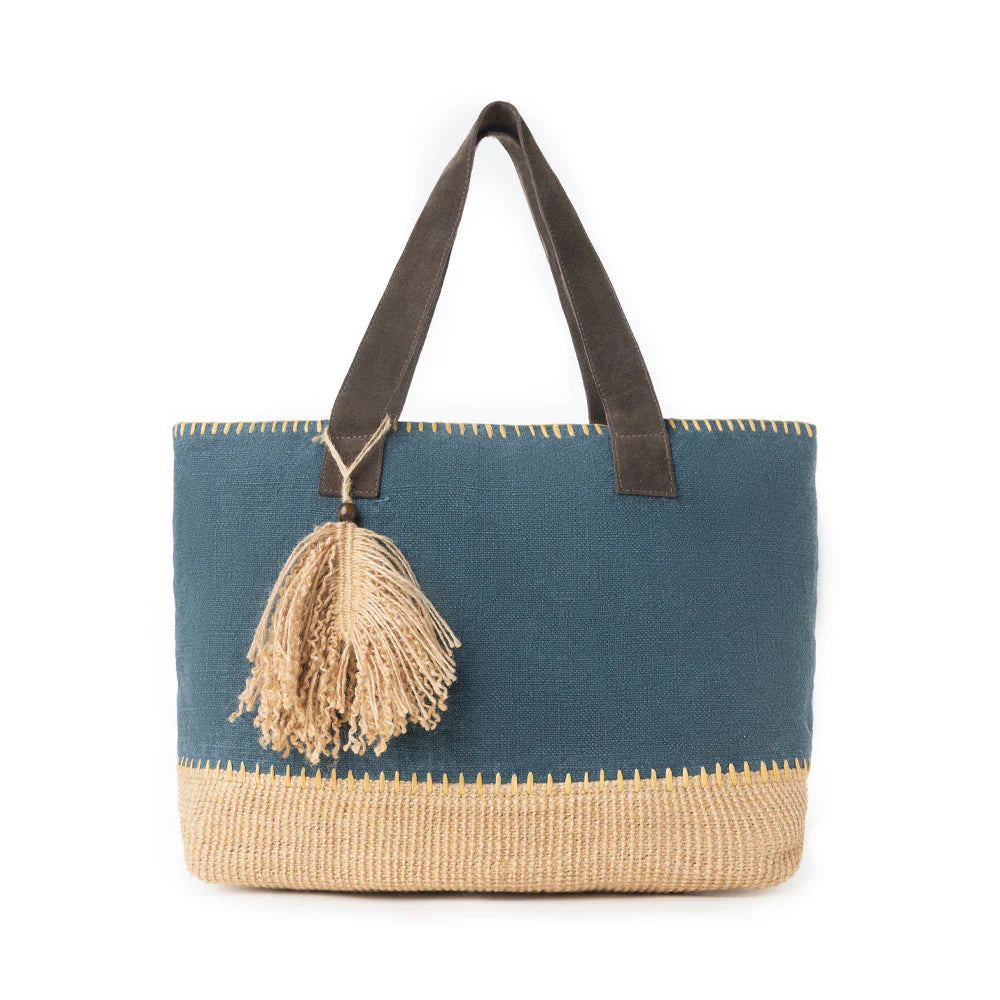 MYRA WILLOW WANDERER TOTE BAG IN SAGE BLUE
